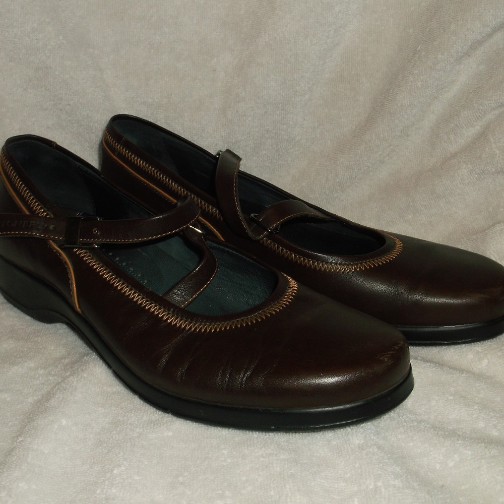 Stonefly Buckle Closure Loafers